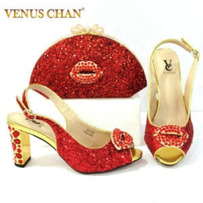 Shoe and bag set decorated with rhinestones